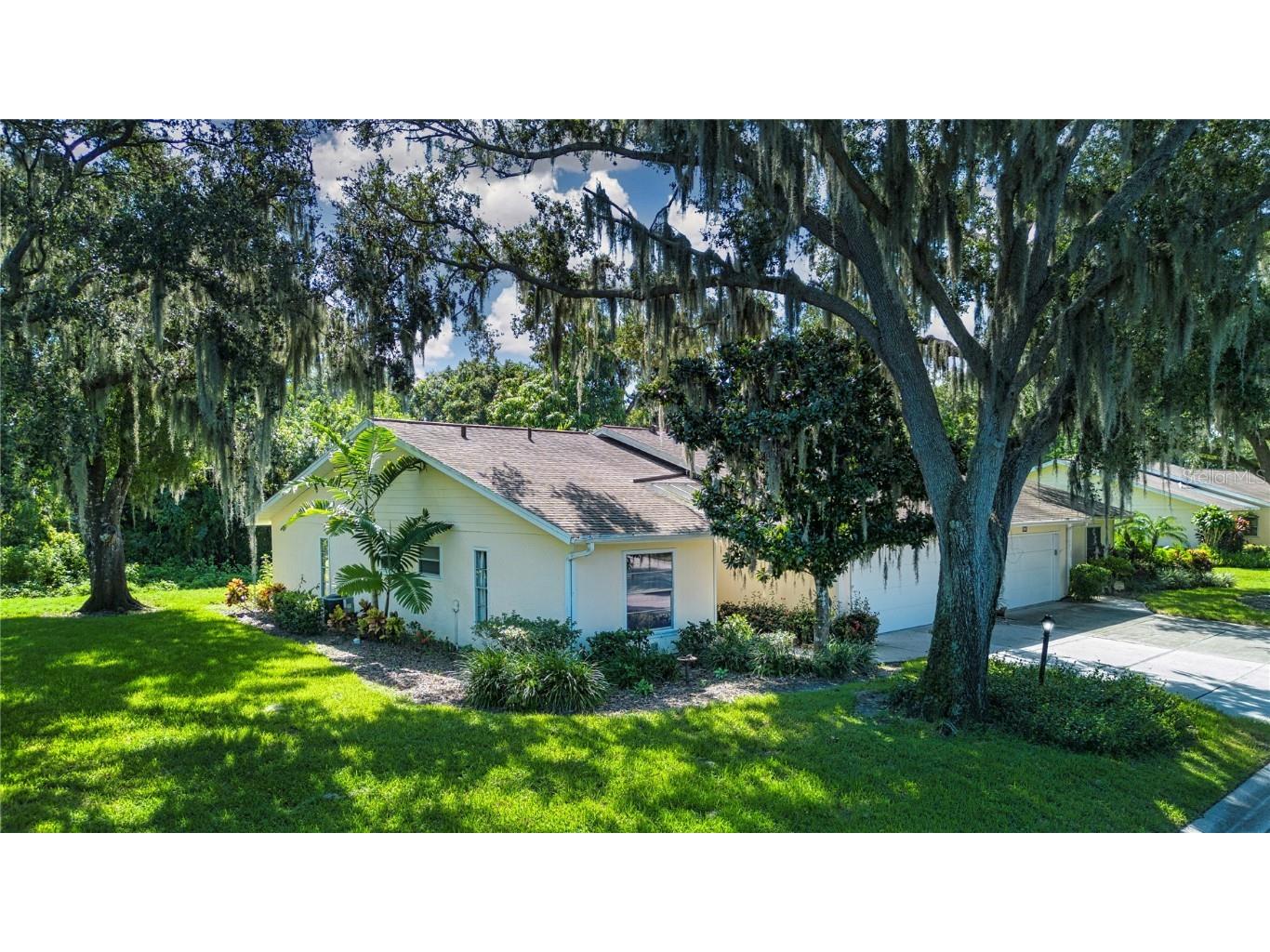3937 Oakhurst Boulevard #3013 Sarasota FL 34233 A4622531 image1