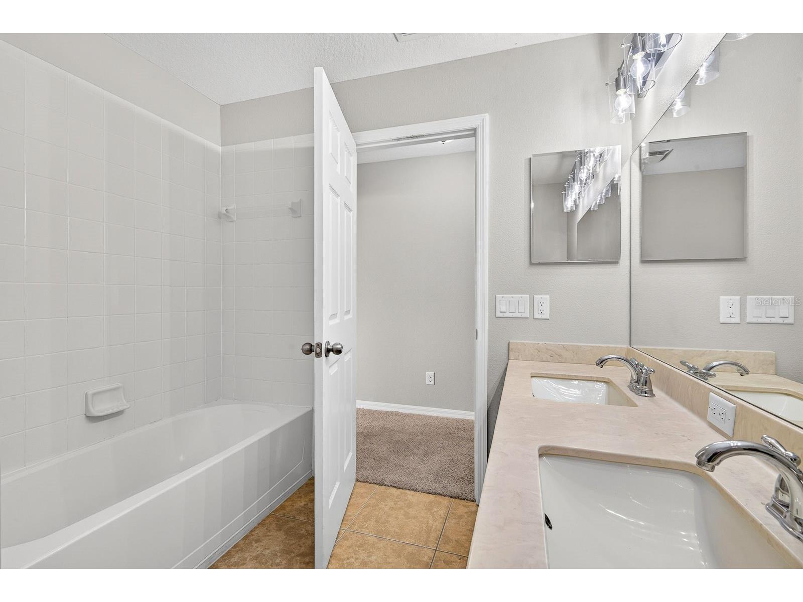 3938 90th Avenue E Parrish FL 34219 A4698484 image46