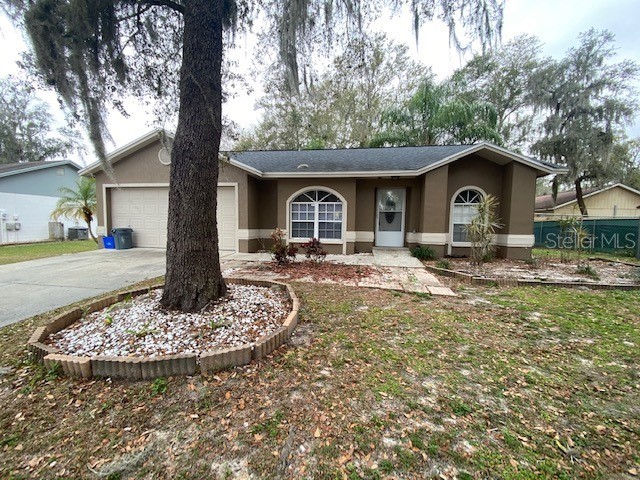 3938 Creek Woods Drive Plant City FL 33563 T3548192 image1