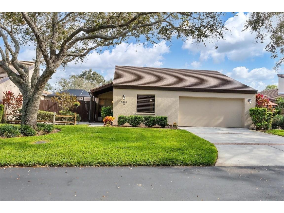 3938 Glen Oaks Manor Drive Sarasota FL 34232 A4591495 image1