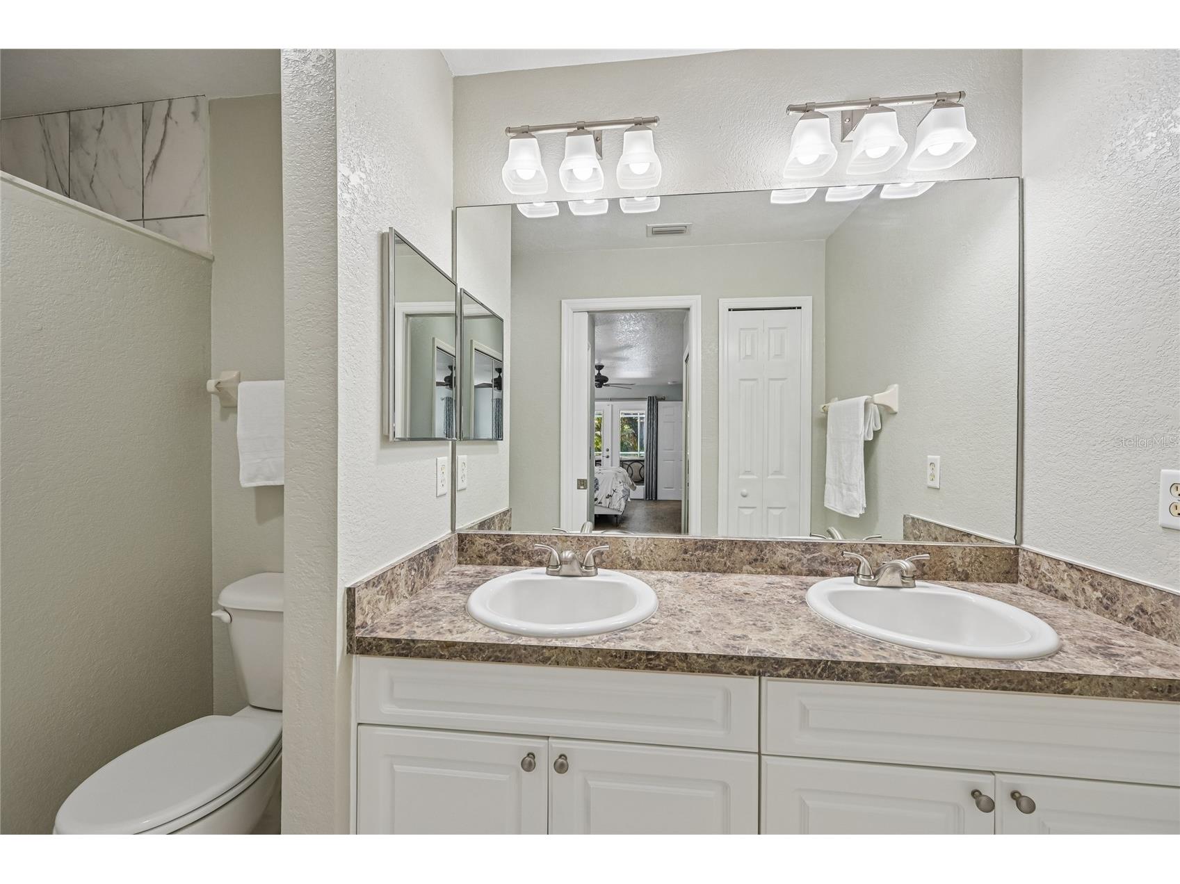 3938 Lovering Avenue North Port FL 34286 A4693914 image34