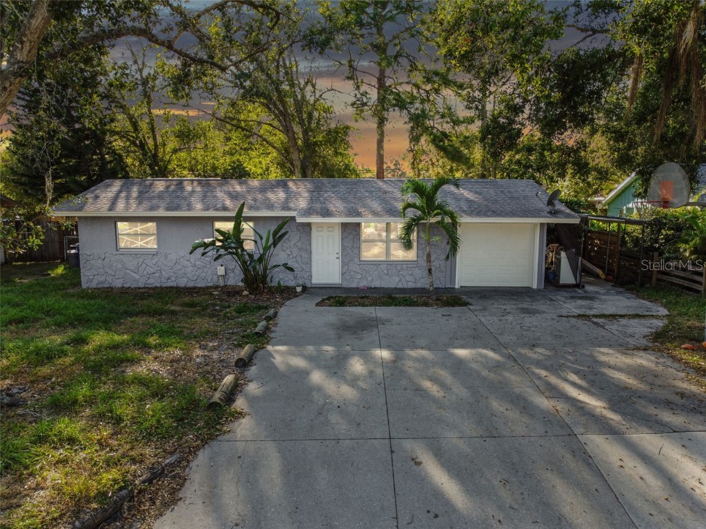 3938 Vana Drive Sarasota FL 34241 A4588528 image1