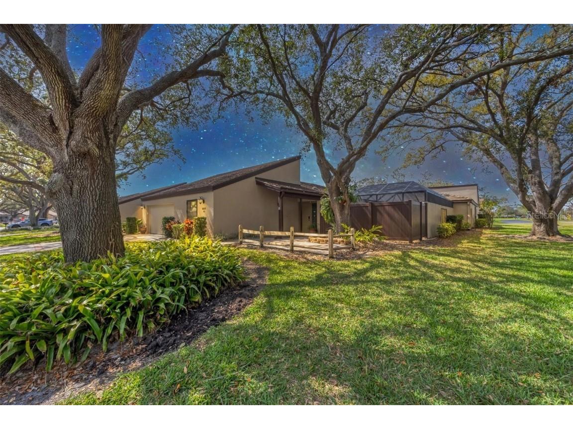 3939 Glen Oaks Manor Drive Sarasota FL 34232 A4641439 image1
