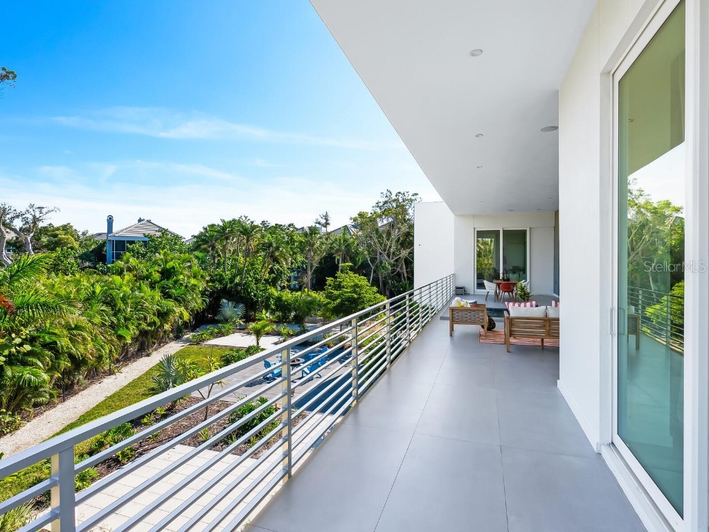 3939 Higel Avenue Sarasota FL 34242 - COCOANUT BAYOU A4675610 image20