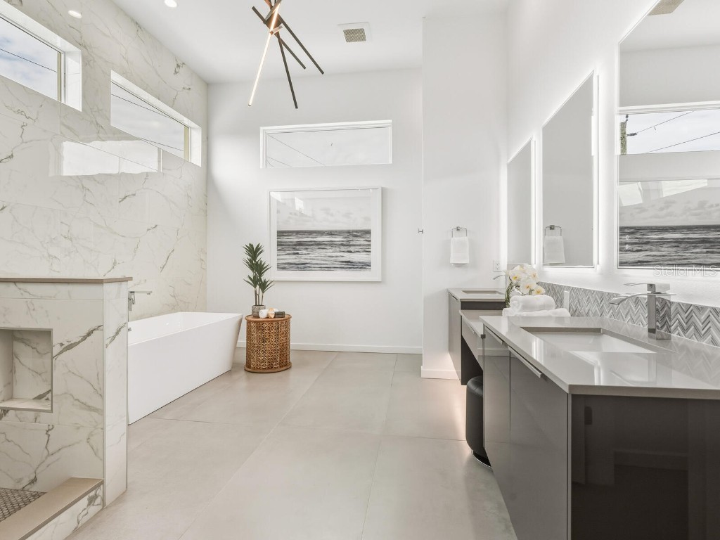 3939 Higel Avenue Sarasota FL 34242 - COCOANUT BAYOU A4675610 image25