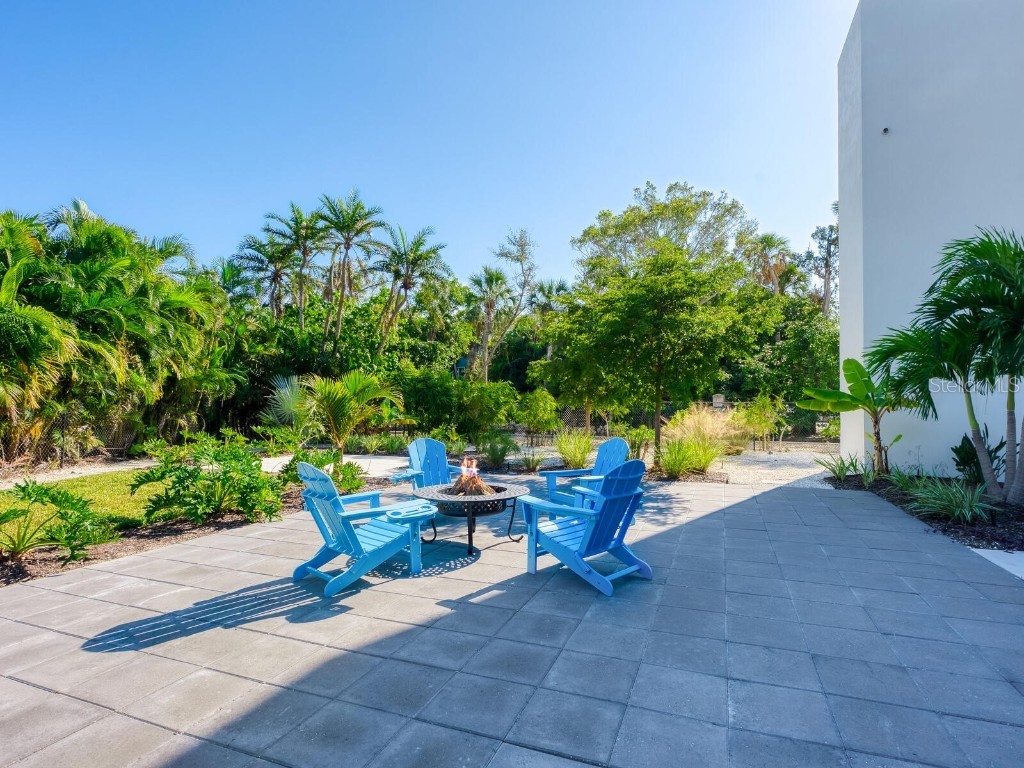 3939 Higel Avenue Sarasota FL 34242 - COCOANUT BAYOU A4675610 image34