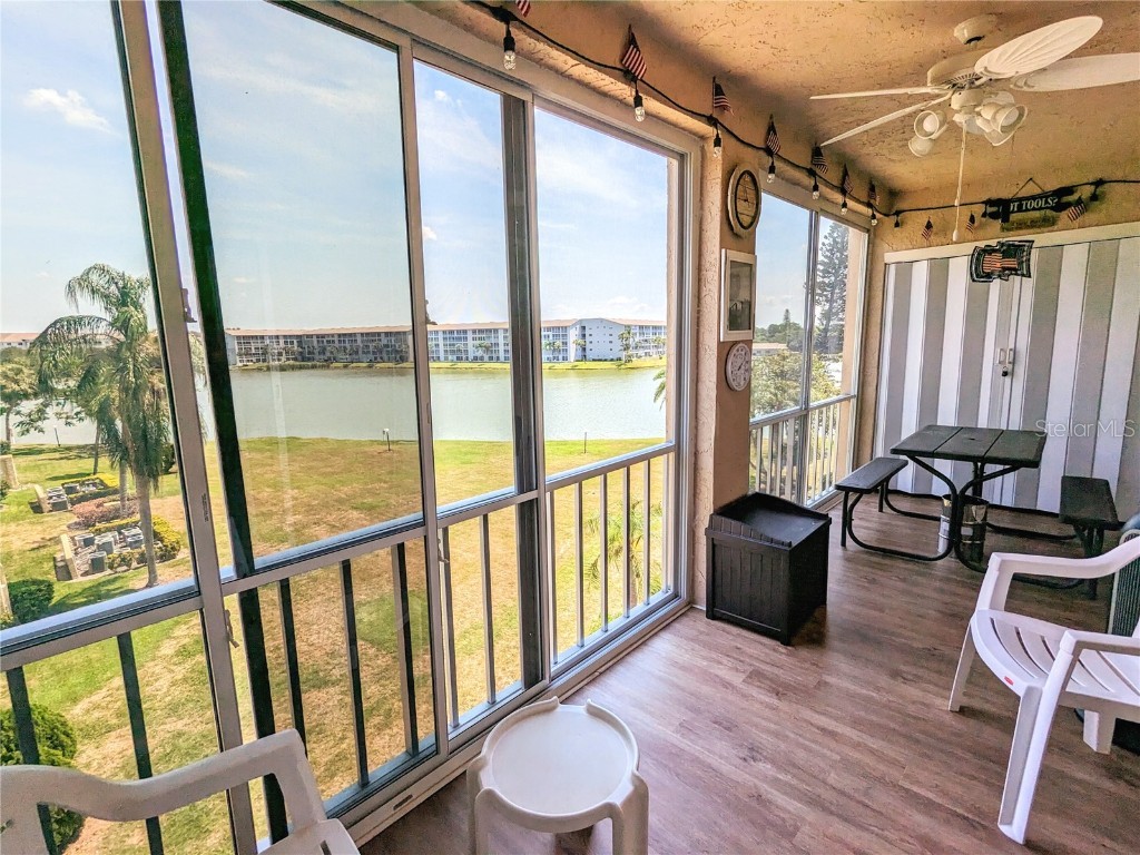 3939 Lake Bayshore Drive #F-402 Bradenton FL 34205 A4570125 image1