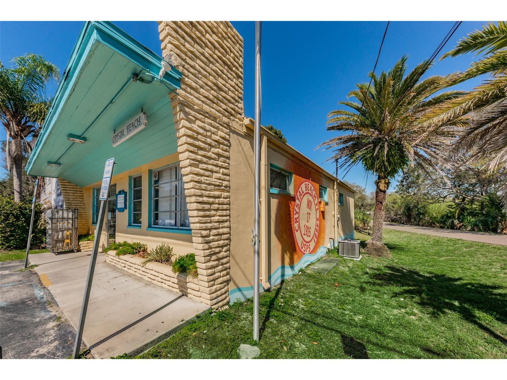 394 Georgia Avenue Crystal Beach FL 34681 TB8392043 image67