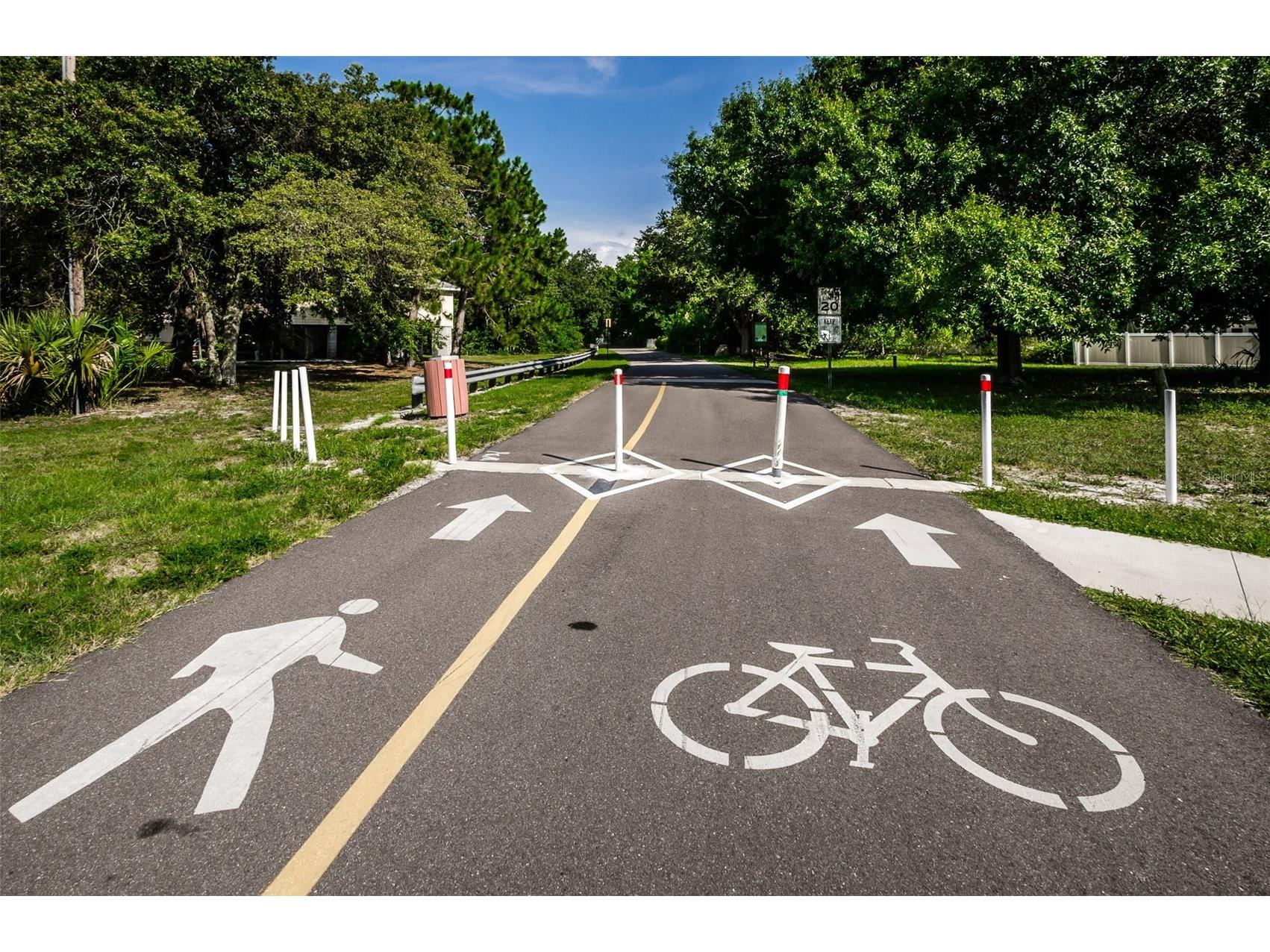 394 Georgia Avenue Crystal Beach FL 34681 TB8392043 image69