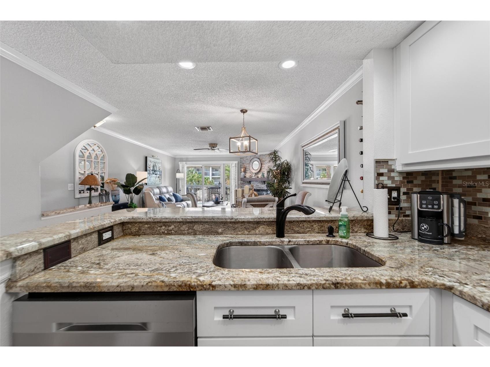 394 Madeira Circle Saint Petersburg FL 33715 TB8501097 image12