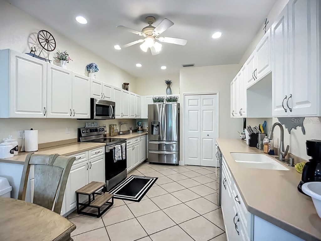 394 Sunset Road N Rotonda West FL 33947 A4661062 image15