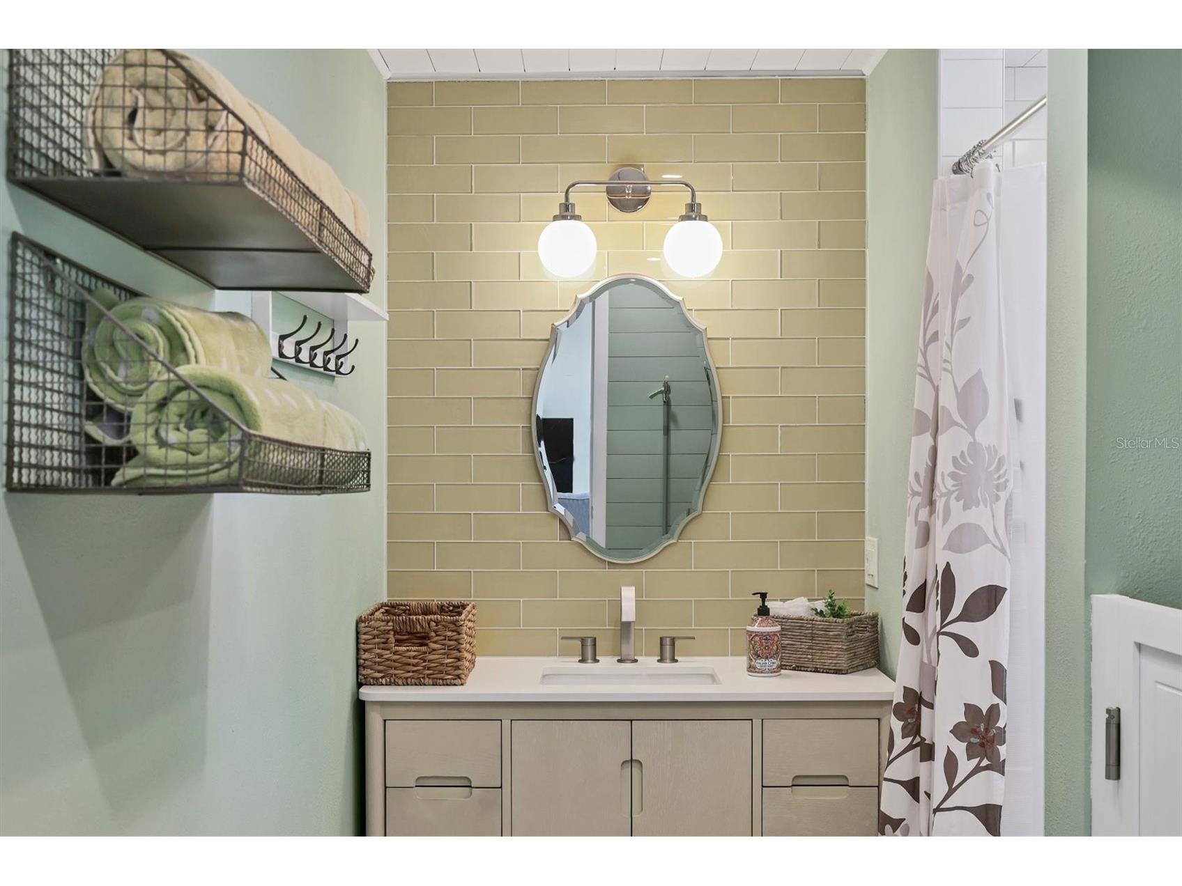 3940 Brookside Drive Sarasota FL 34231 A4653530 image23