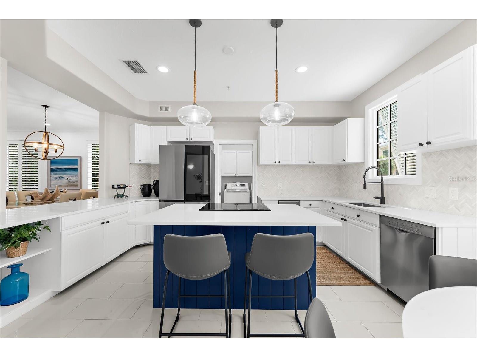 3941 Hamilton Club Circle #9 Sarasota FL 34242 - NETTIE BAYOU/COCONUT BAYOU A4685652 image11