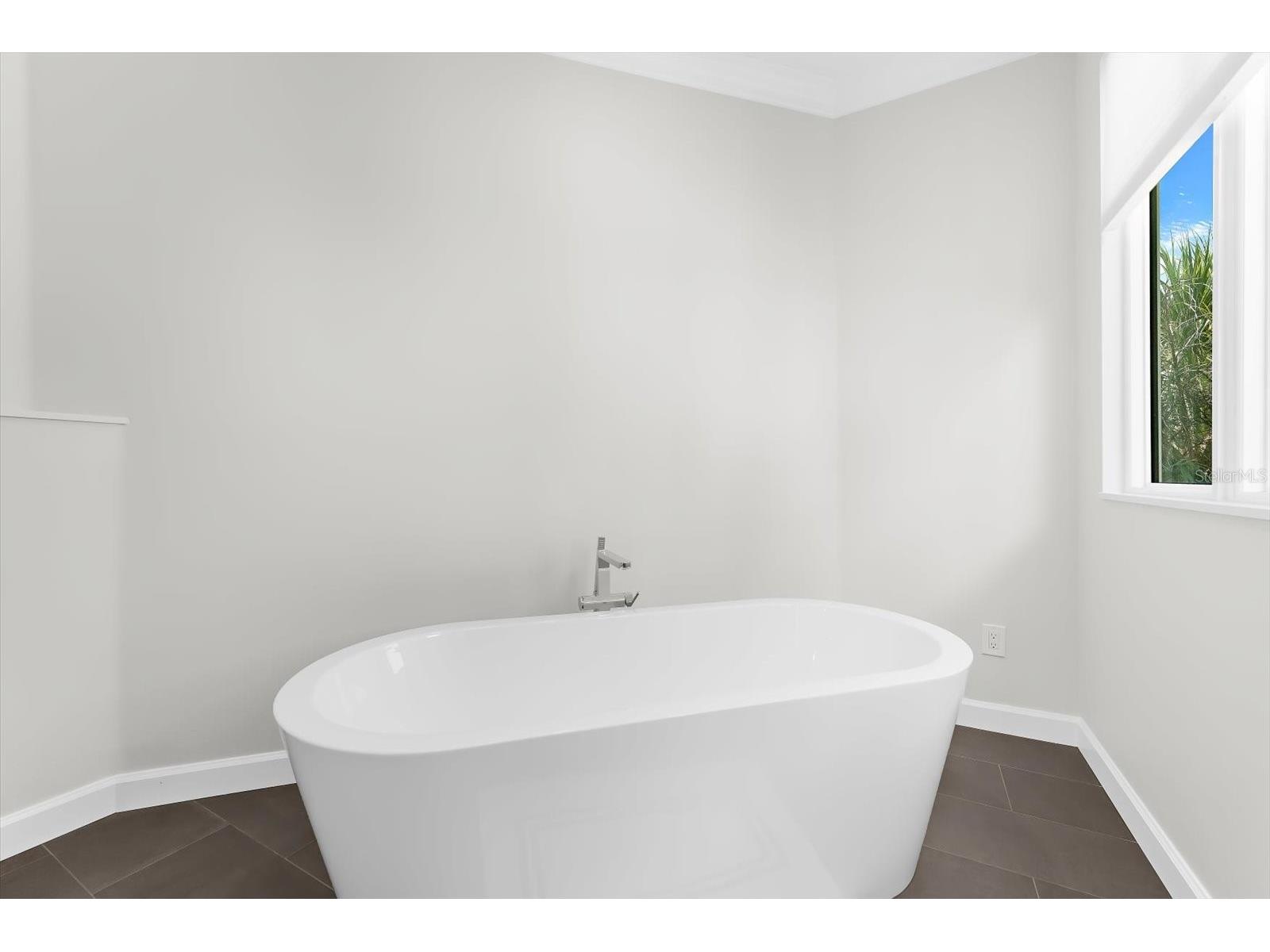 3941 Hamilton Club Circle #9 Sarasota FL 34242 - NETTIE BAYOU/COCONUT BAYOU A4685652 image61