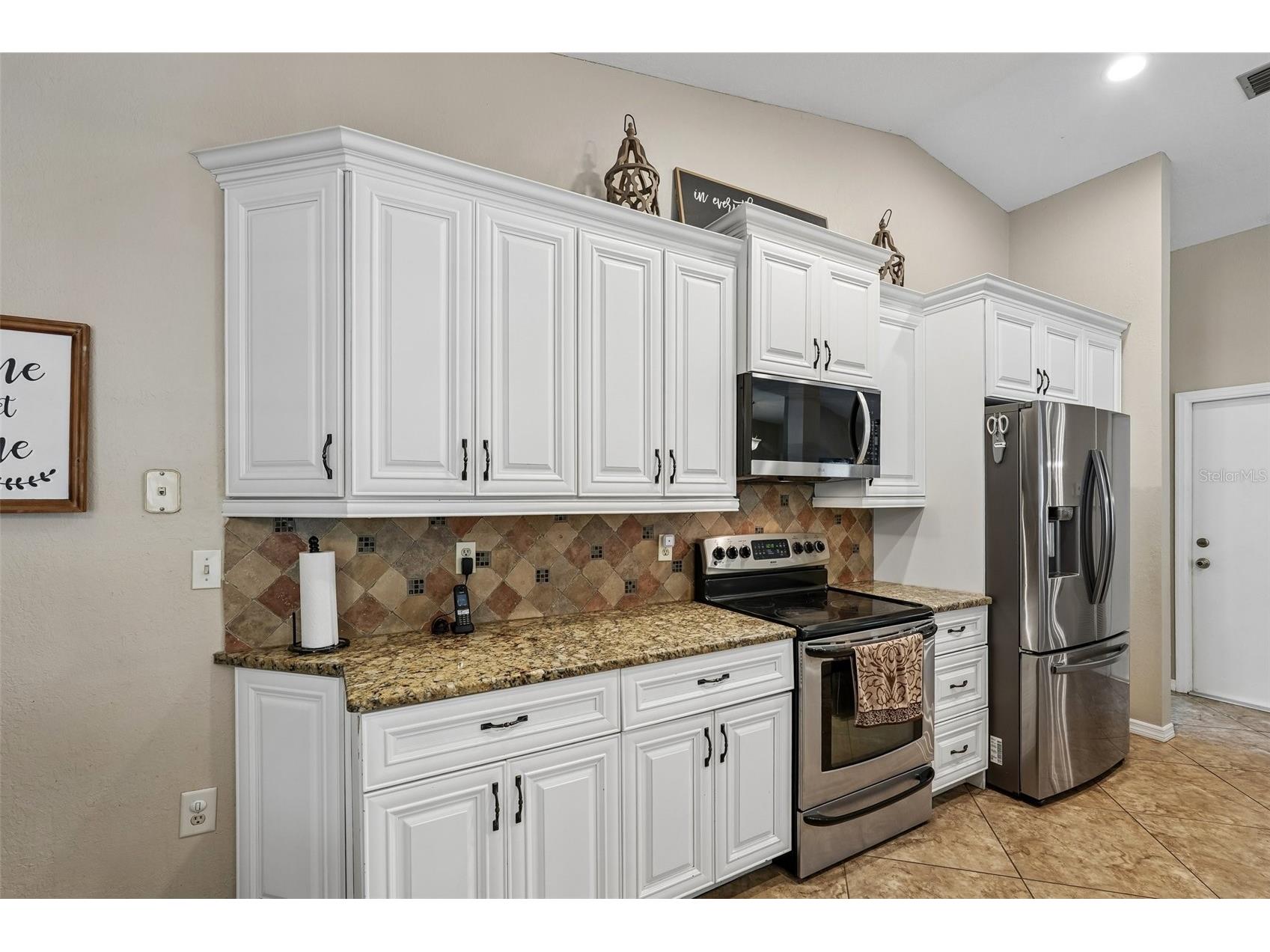 3941 Kingston Drive Sarasota FL 34238 TB8526546 image11