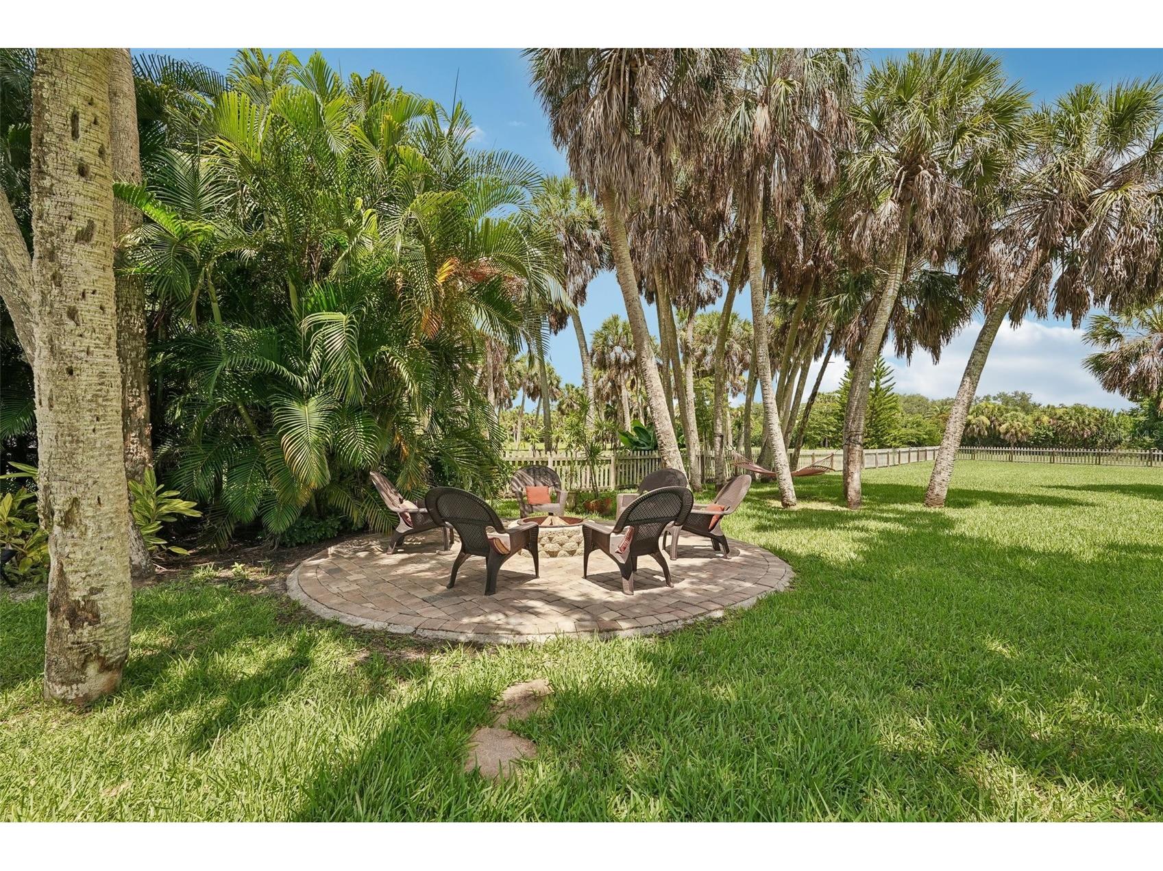 3941 Kingston Drive Sarasota FL 34238 TB8526546 image27