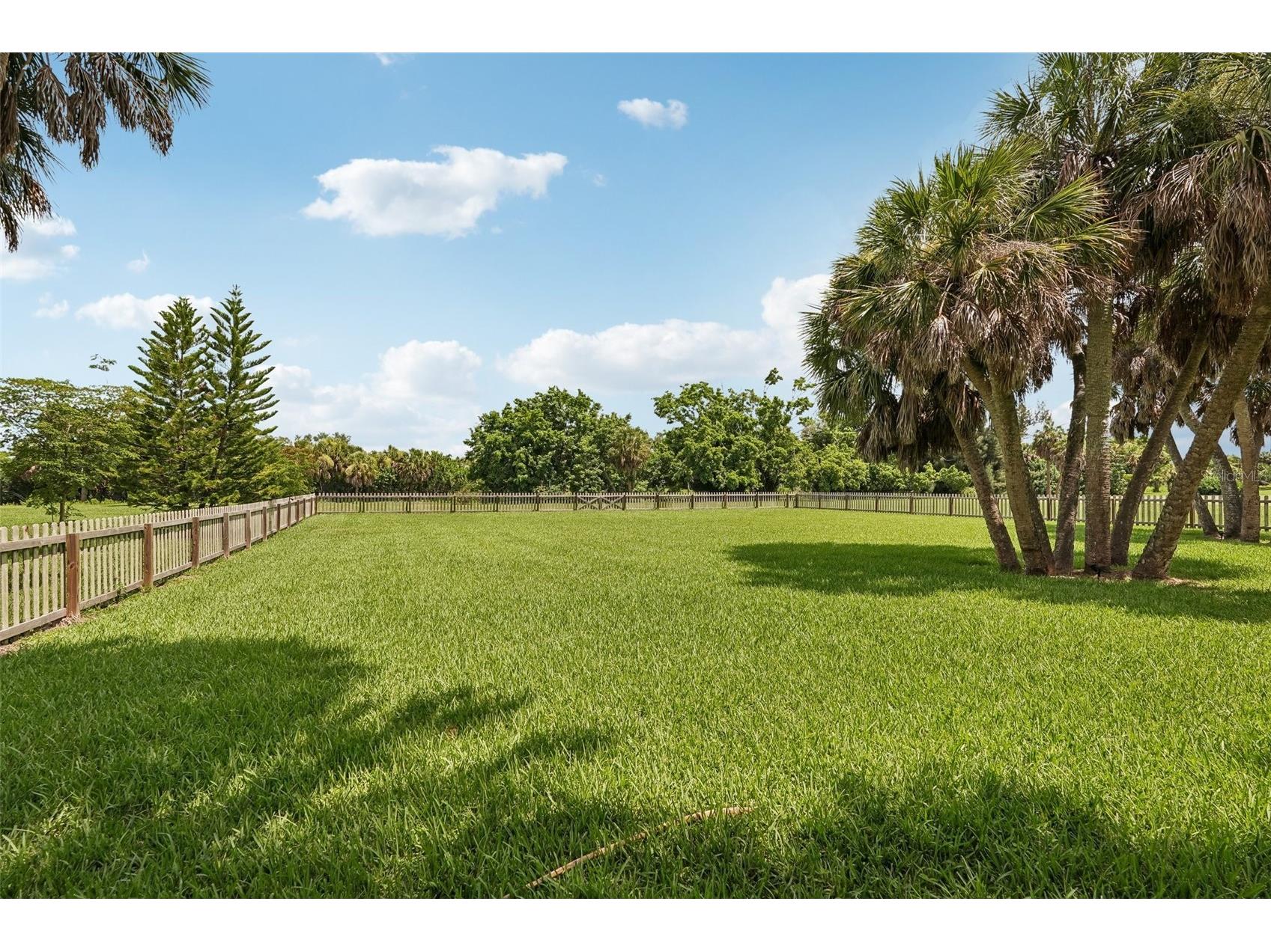 3941 Kingston Drive Sarasota FL 34238 TB8526546 image29