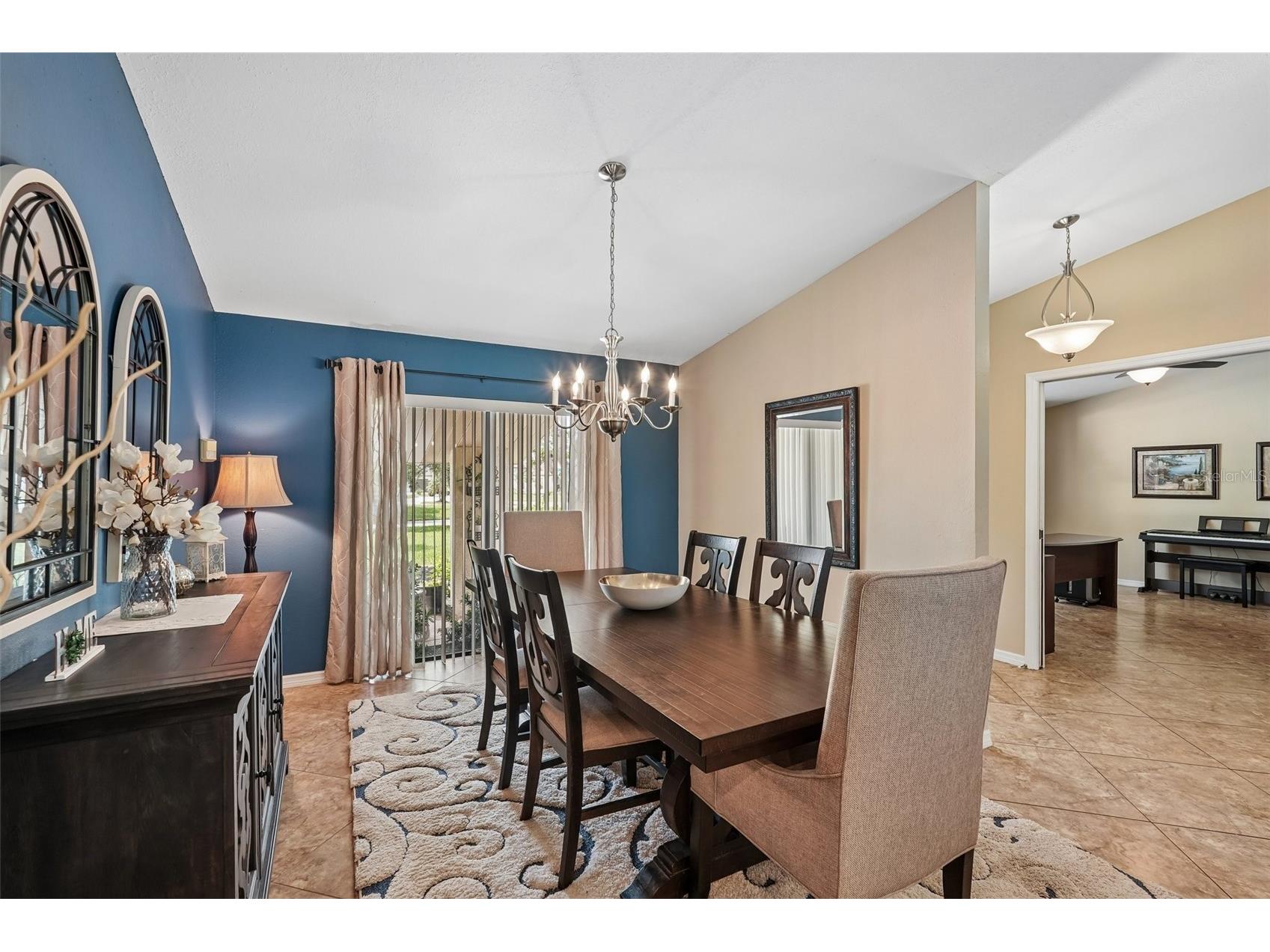 3941 Kingston Drive Sarasota FL 34238 TB8526546 image7