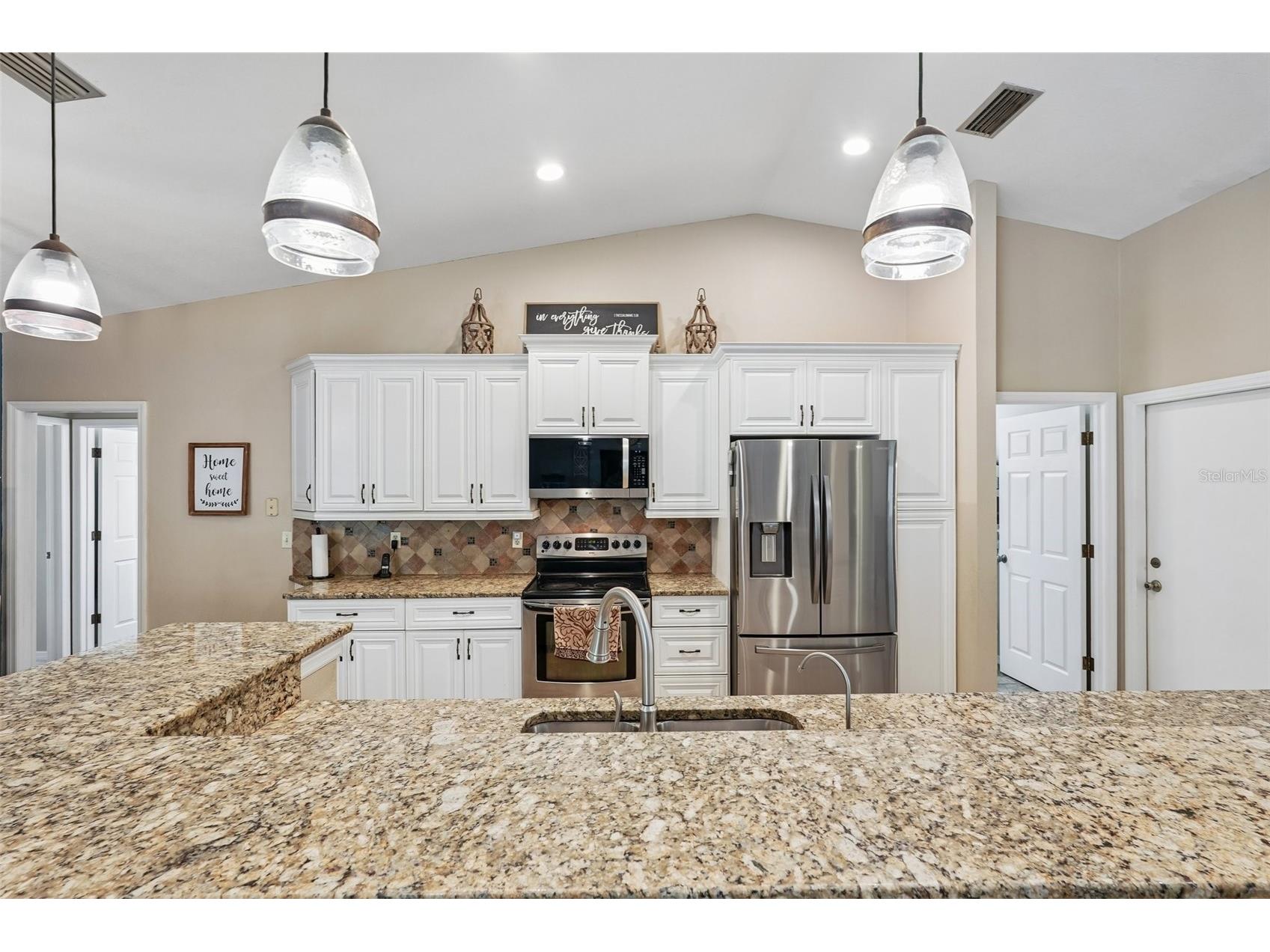 3941 Kingston Drive Sarasota FL 34238 TB8526546 image8