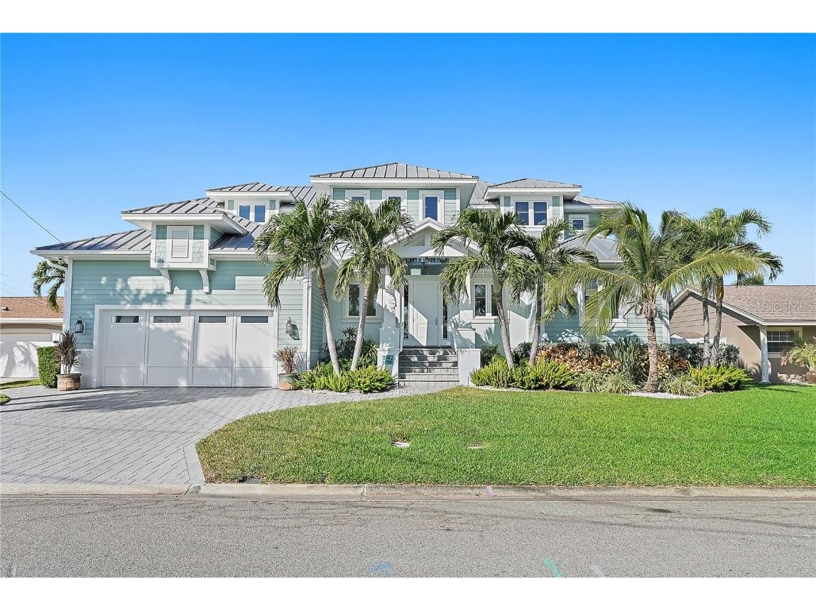 3942 14th Street NE Saint Petersburg FL 33703 - SMACKS BAYOU TB8318025 image1