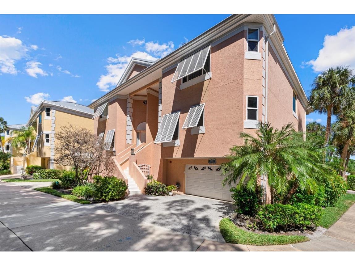 3942 Hamilton Club Circle #13 Sarasota FL 34242 A4666766 image2