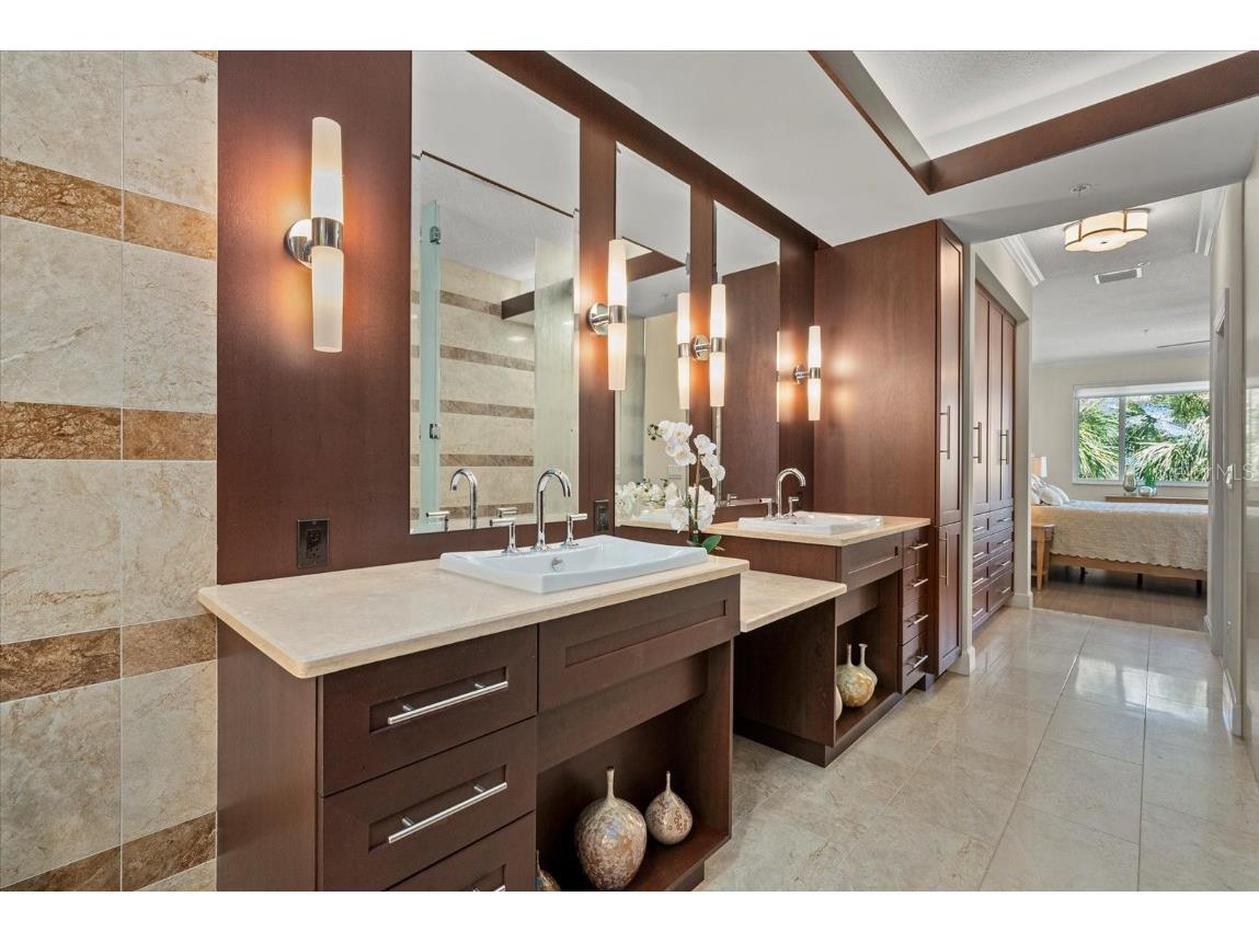 3942 Hamilton Club Circle #13 Sarasota FL 34242 A4666766 image26