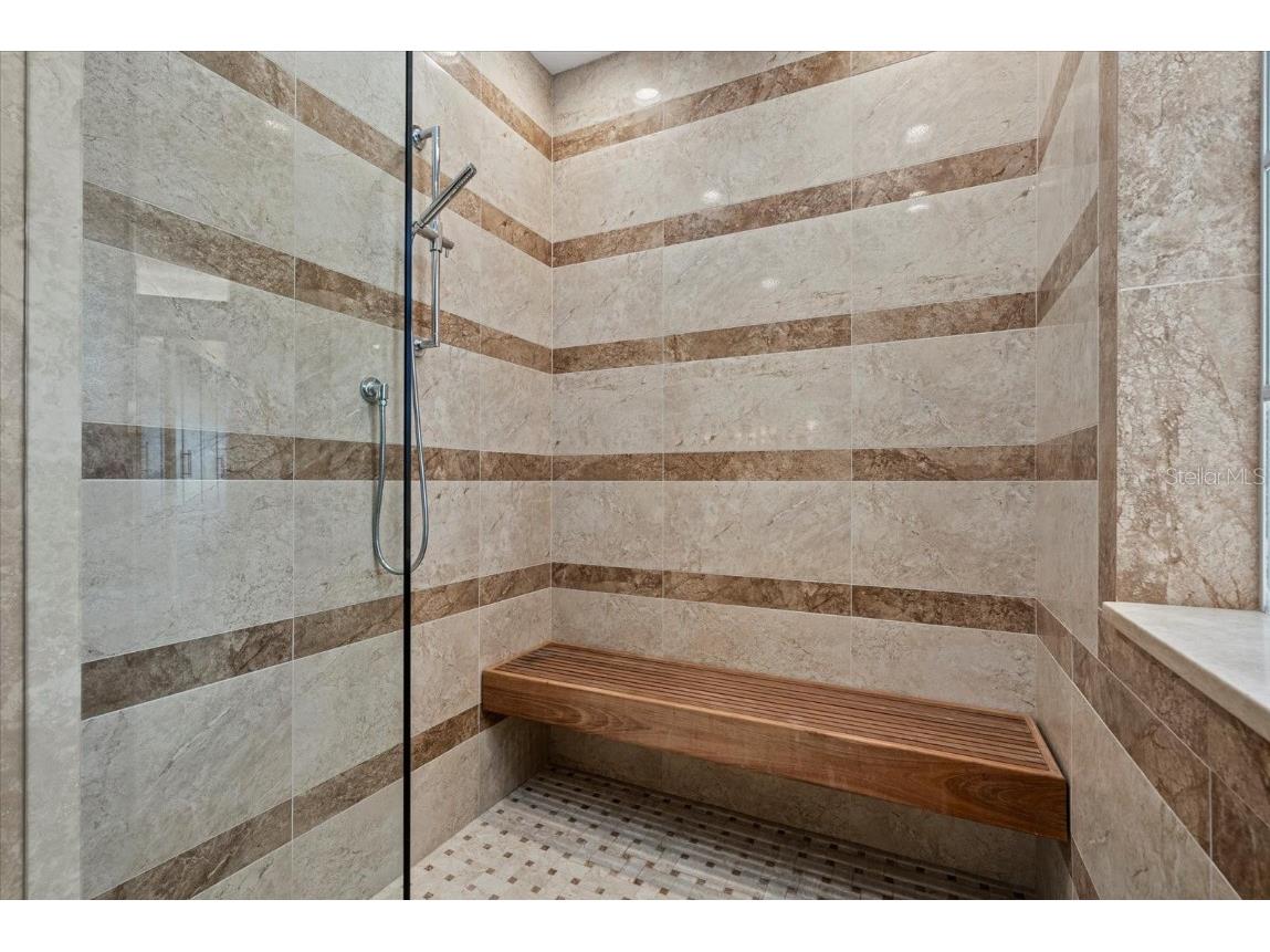 3942 Hamilton Club Circle #13 Sarasota FL 34242 A4666766 image28