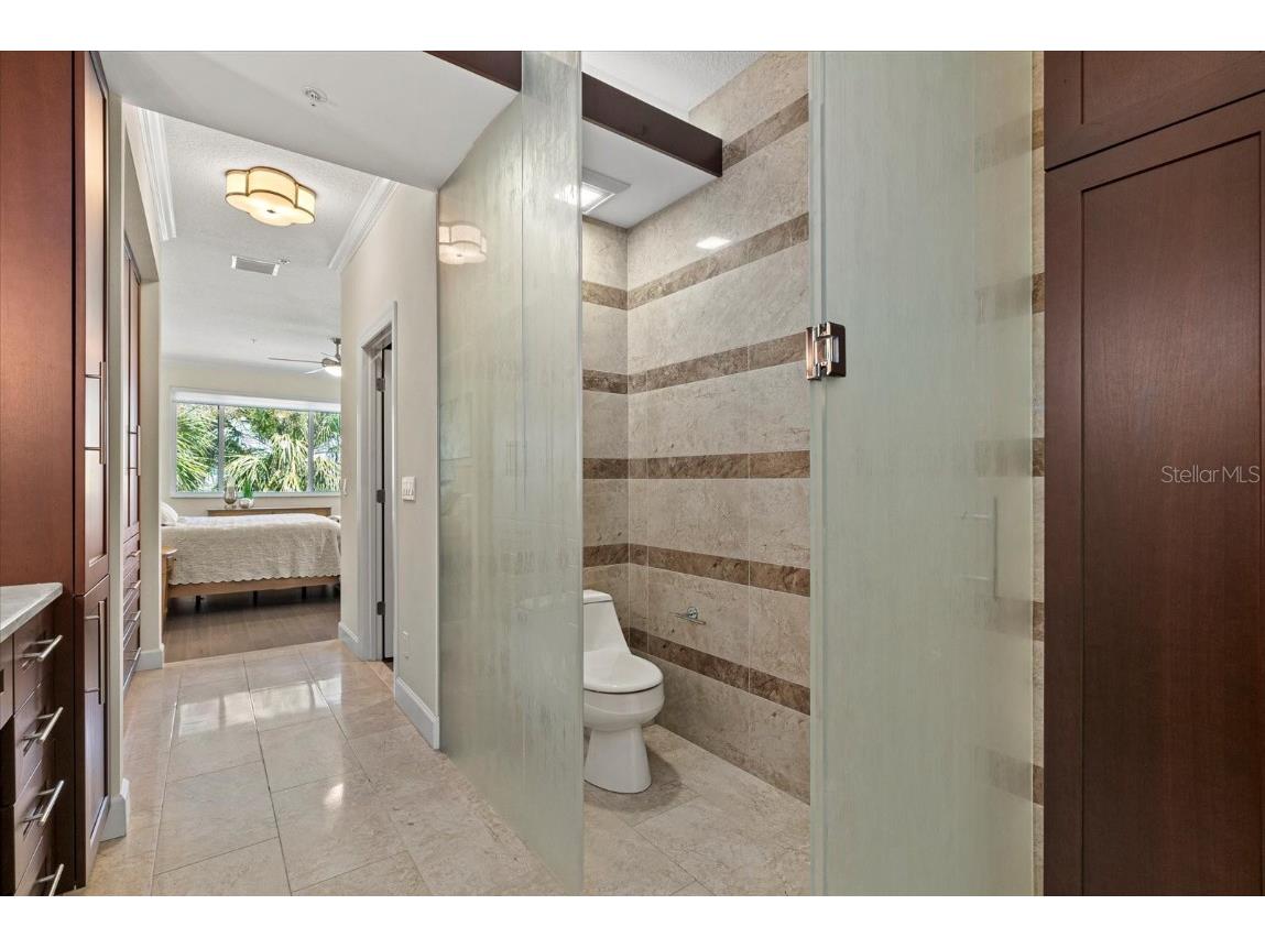 3942 Hamilton Club Circle #13 Sarasota FL 34242 A4666766 image29