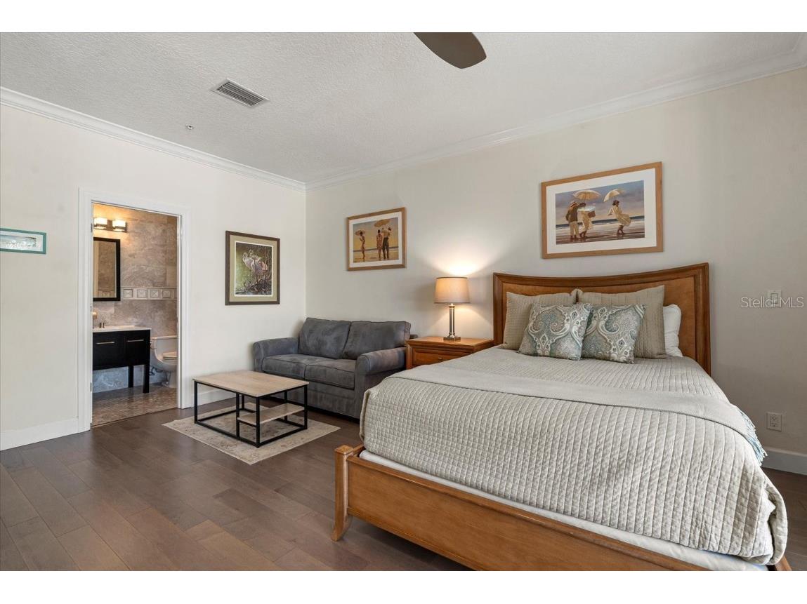 3942 Hamilton Club Circle #13 Sarasota FL 34242 A4666766 image30