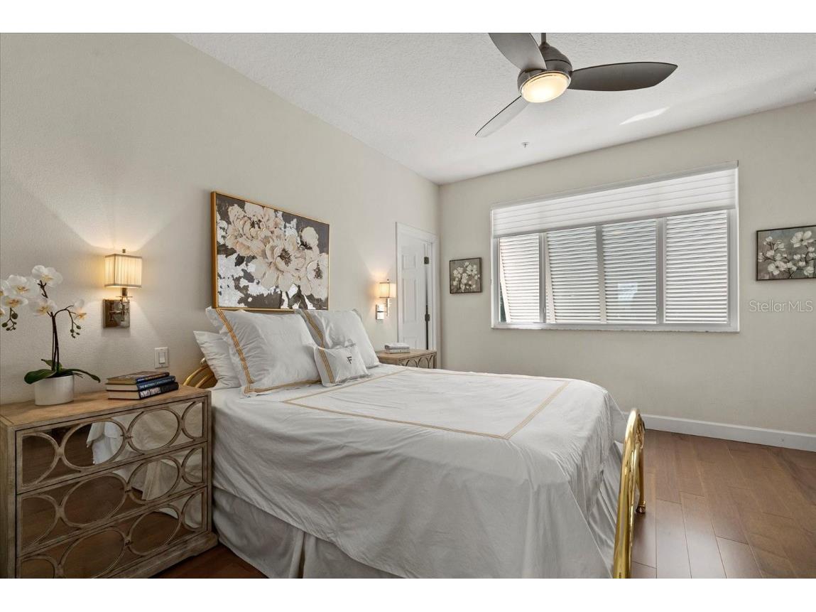 3942 Hamilton Club Circle #13 Sarasota FL 34242 A4666766 image35