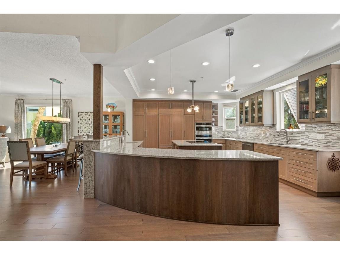 3942 Hamilton Club Circle #13 Sarasota FL 34242 A4666766 image4