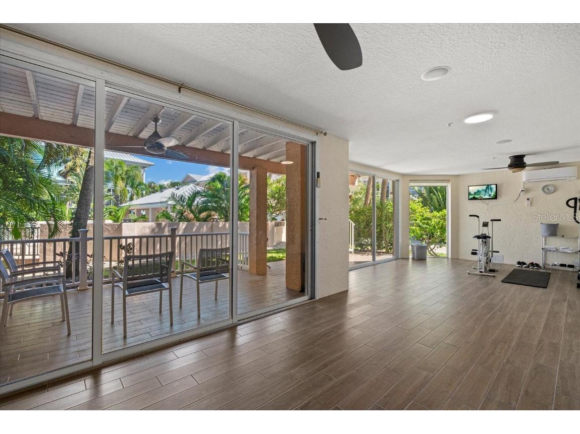 3942 Hamilton Club Circle #13 Sarasota FL 34242 A4666766 image43