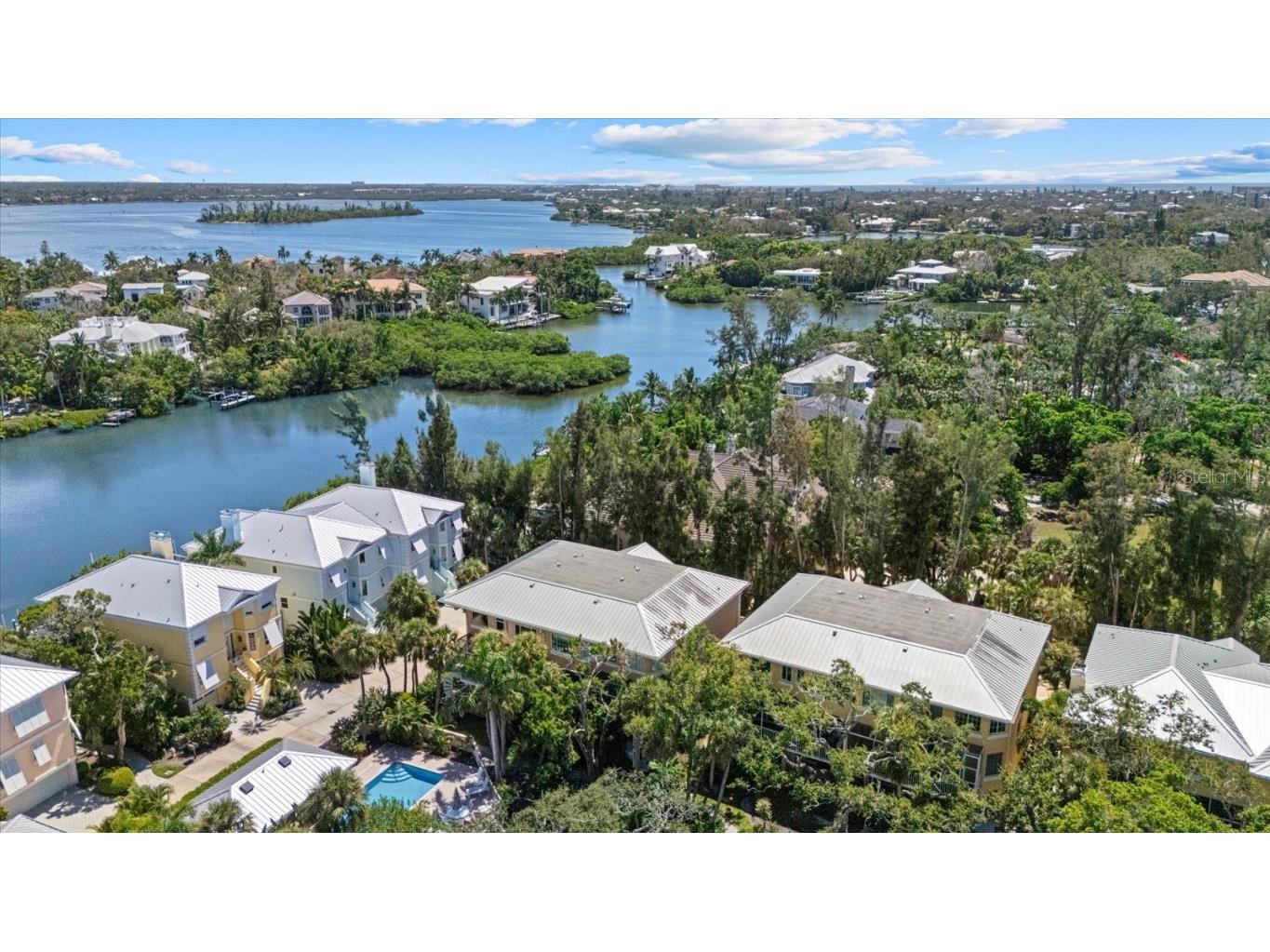 3942 Hamilton Club Circle #13 Sarasota FL 34242 A4666766 image51