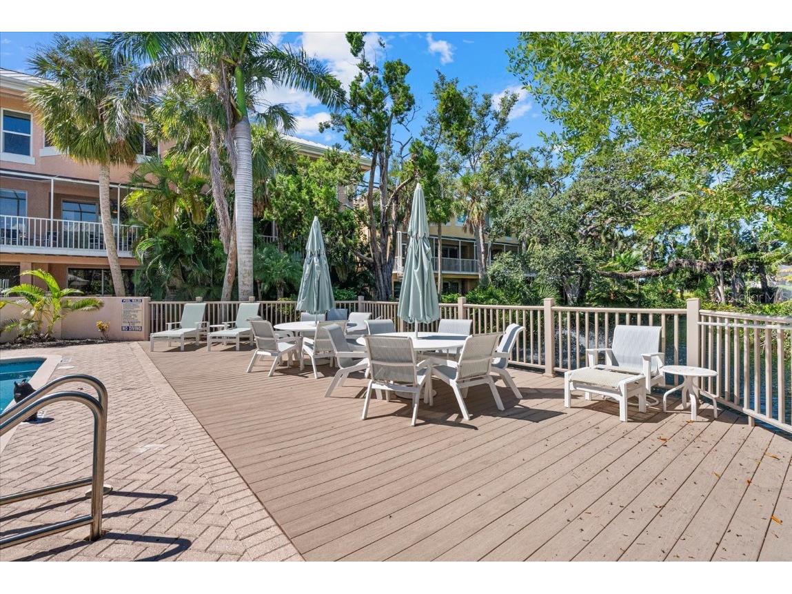 3942 Hamilton Club Circle #13 Sarasota FL 34242 A4666766 image59