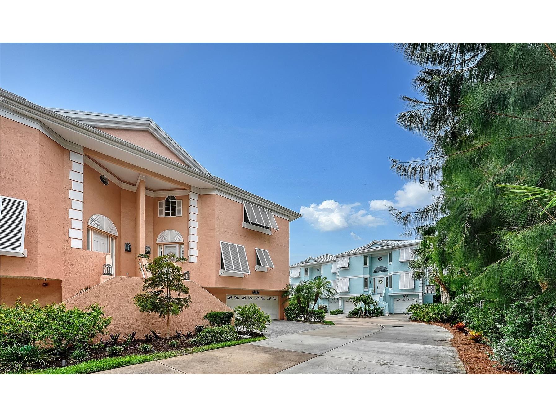 3942 Hamilton Club Circle #13 Sarasota FL 34242 A4696120 image1