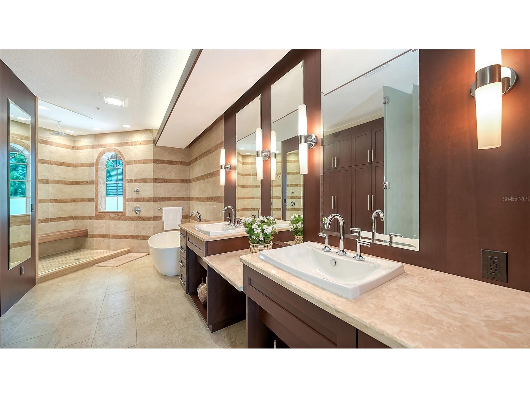 3942 Hamilton Club Circle #13 Sarasota FL 34242 A4696120 image52