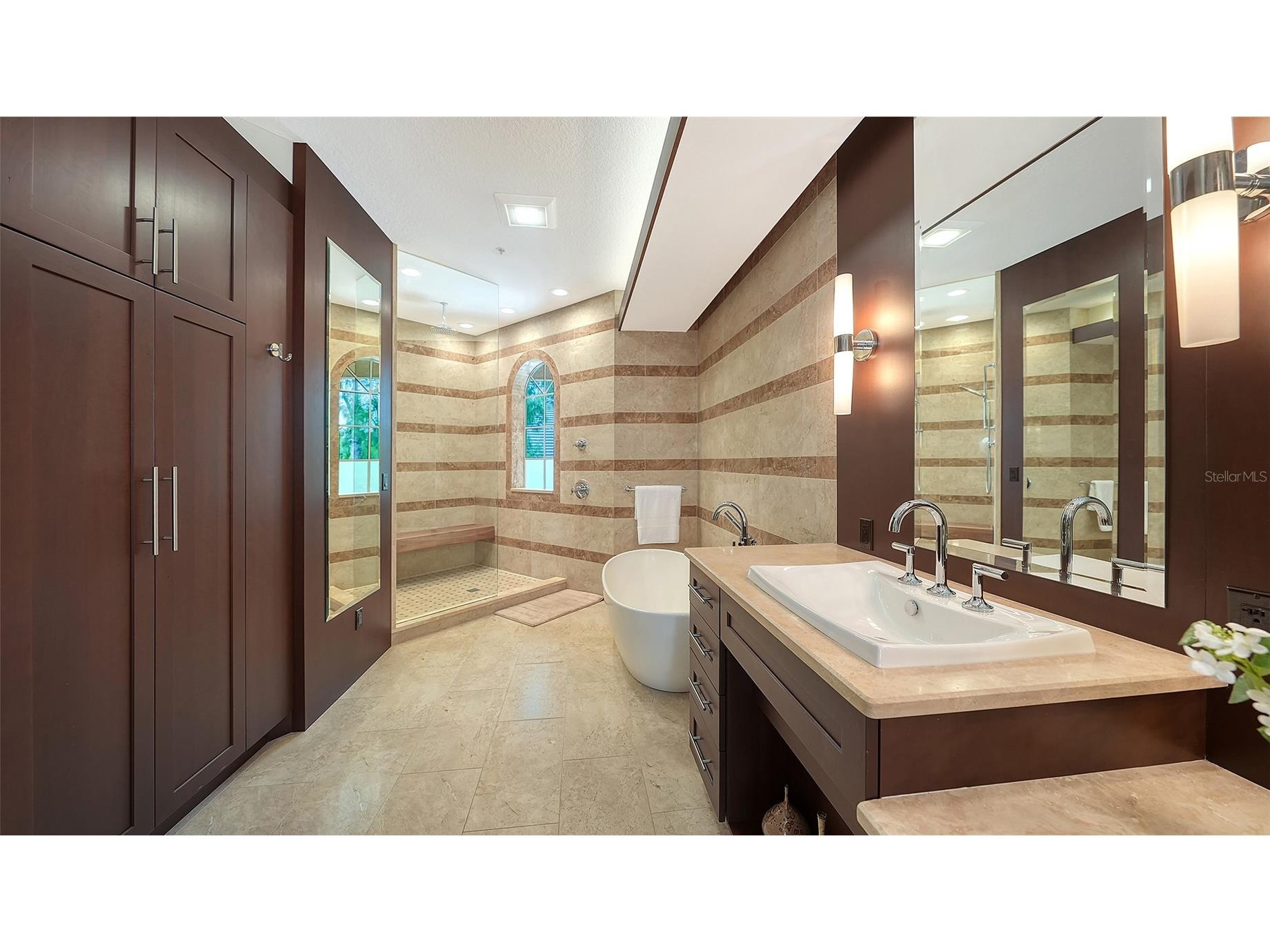3942 Hamilton Club Circle #13 Sarasota FL 34242 A4696120 image53