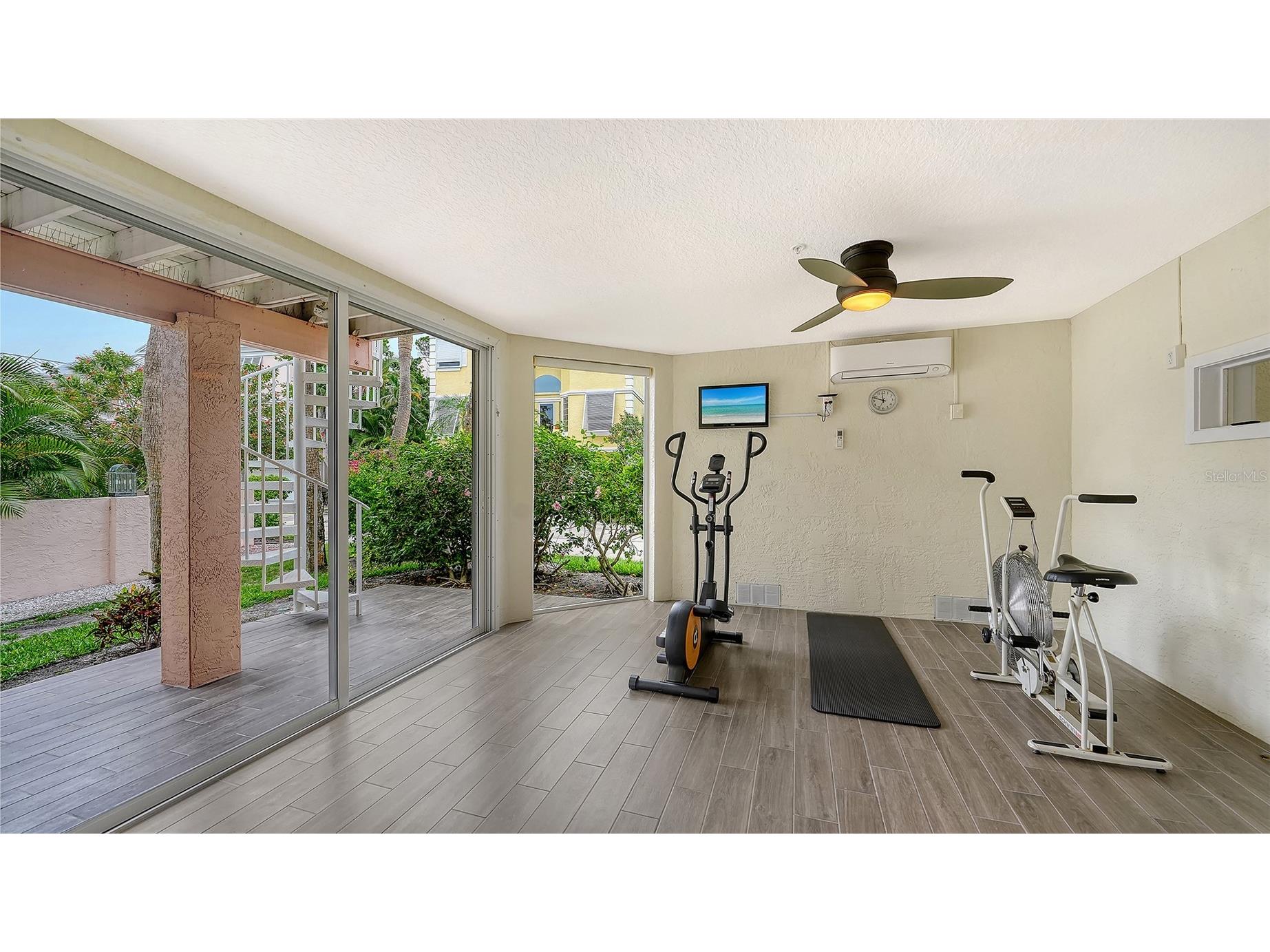3942 Hamilton Club Circle #13 Sarasota FL 34242 A4696120 image66
