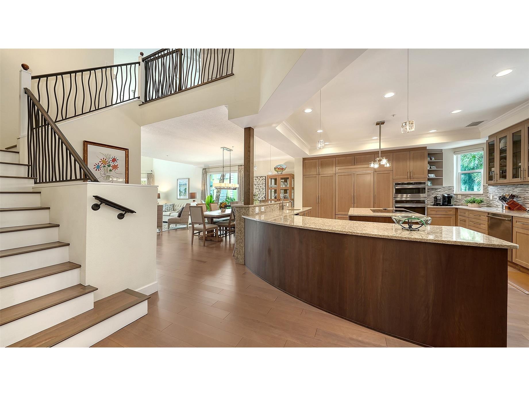 3942 Hamilton Club Circle #13 Sarasota FL 34242 A4696120 image8