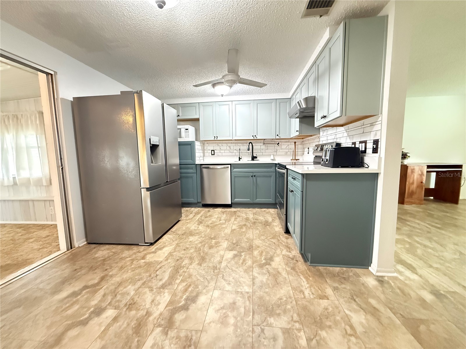 39423 9th Avenue Zephyrhills FL 33542 W7883551 image8