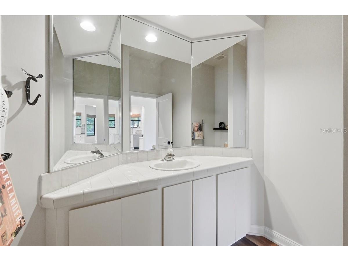 3943 Cheverly Drive E Lakeland FL 33813 - CANYON LAKE L4962437 image36