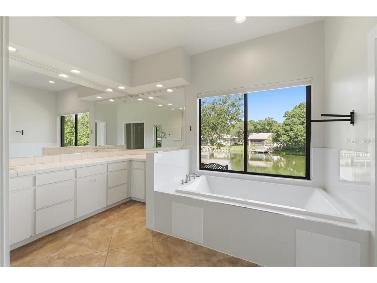 3943 Cheverly Drive E Lakeland FL 33813 - CANYON LAKE L4962437 image37