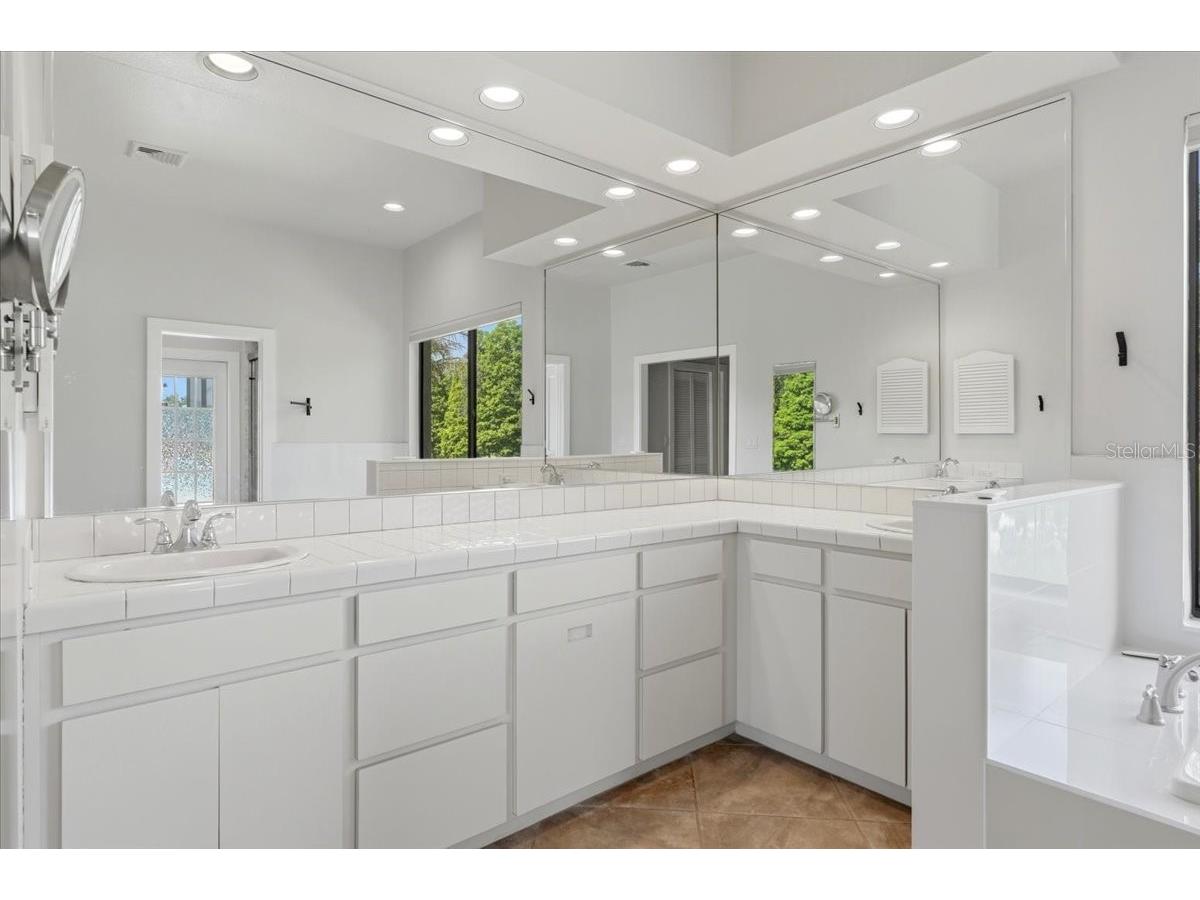 3943 Cheverly Drive E Lakeland FL 33813 - CANYON LAKE L4962437 image39
