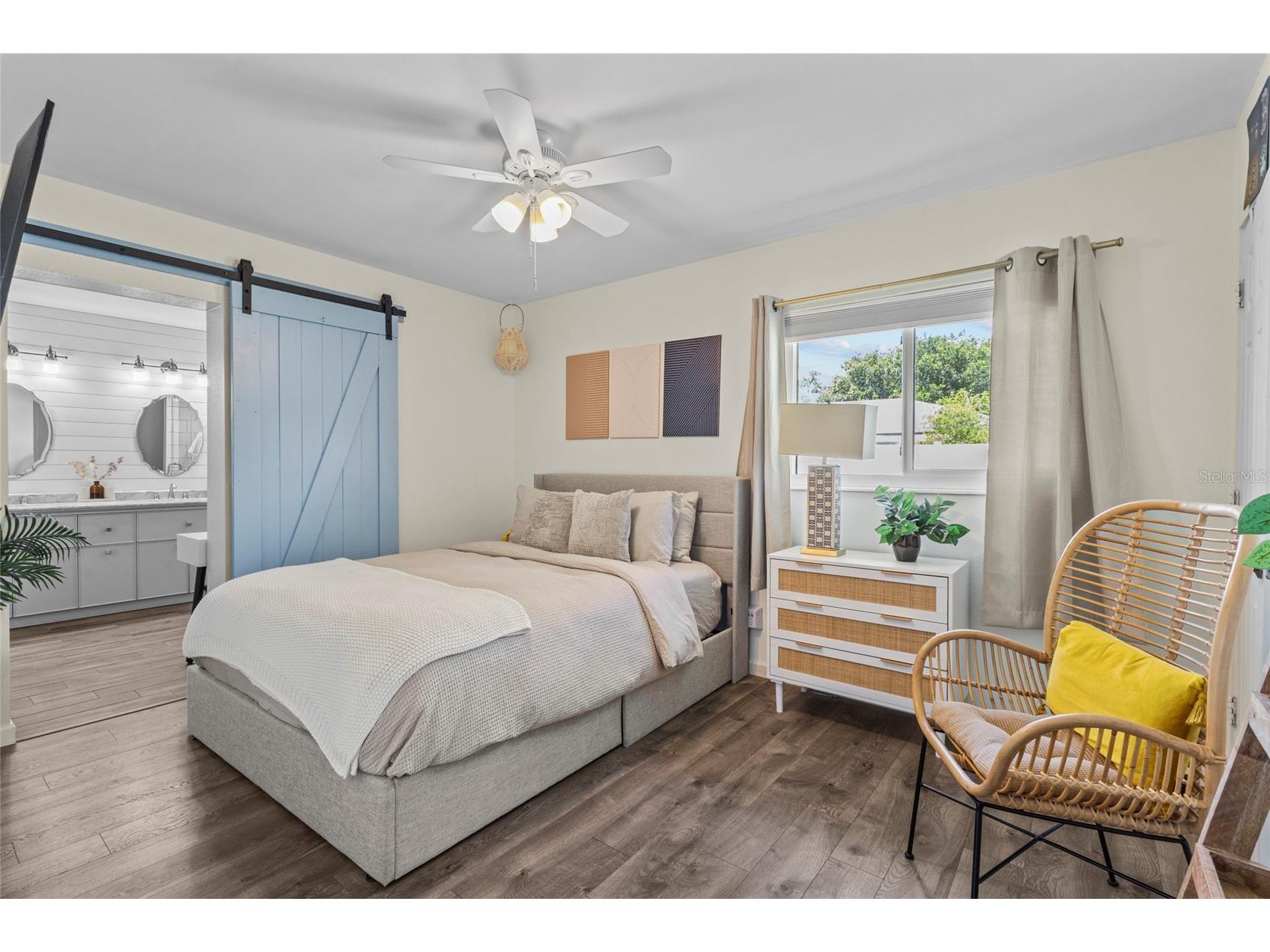 3943 Eton Place Sarasota FL 34241 A4697422 image11