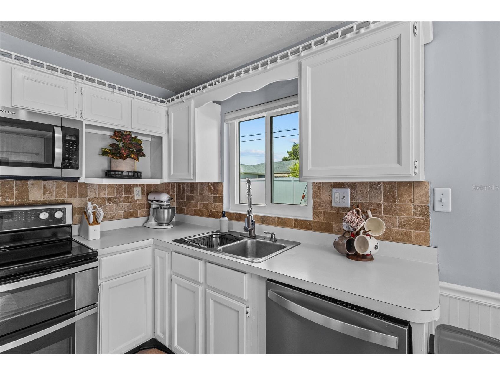 3943 Eton Place Sarasota FL 34241 A4697422 image7