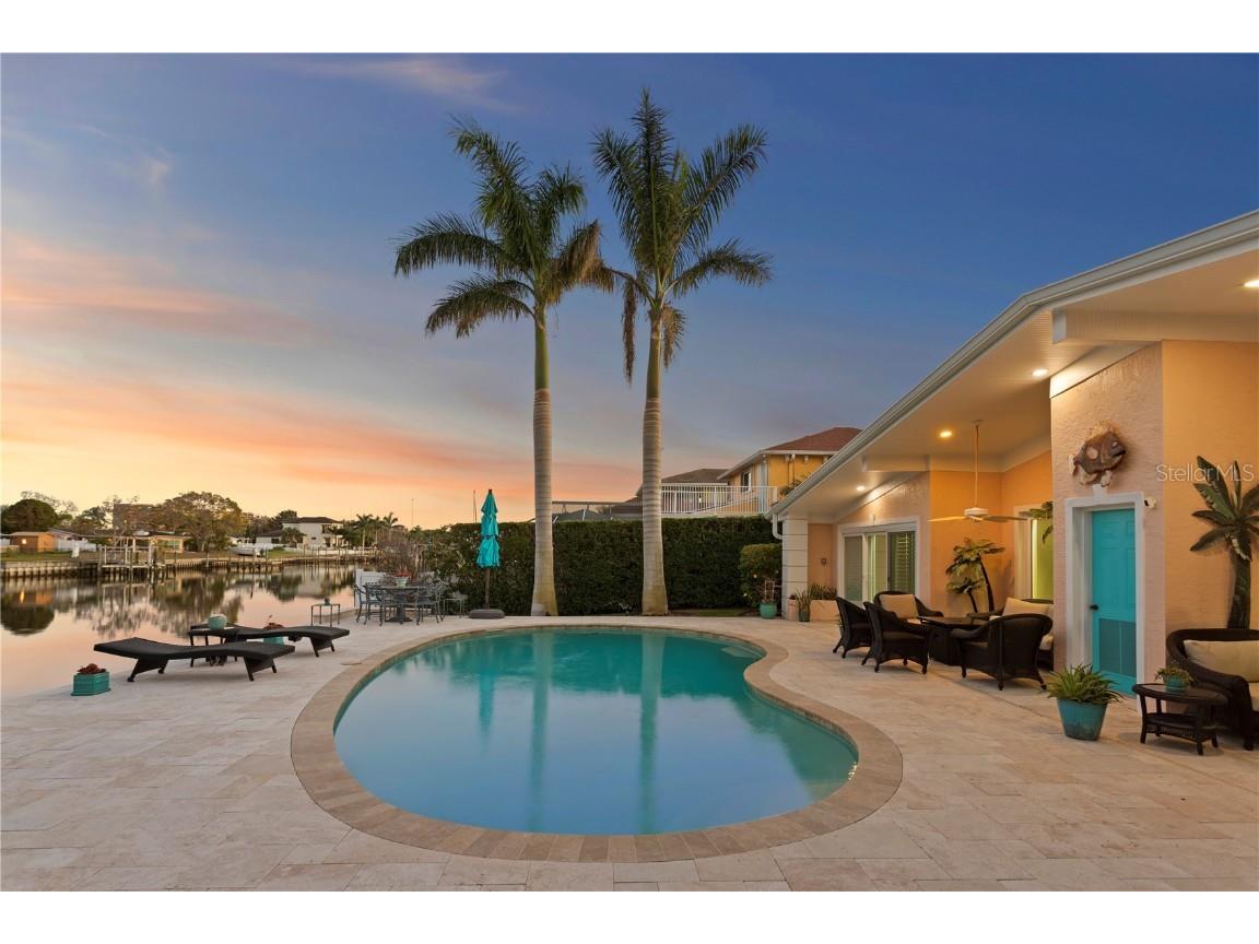 3943 Fontainebleau Drive Tampa FL 33634 - CANAL TO TAMPA BAY TB8431085 image1