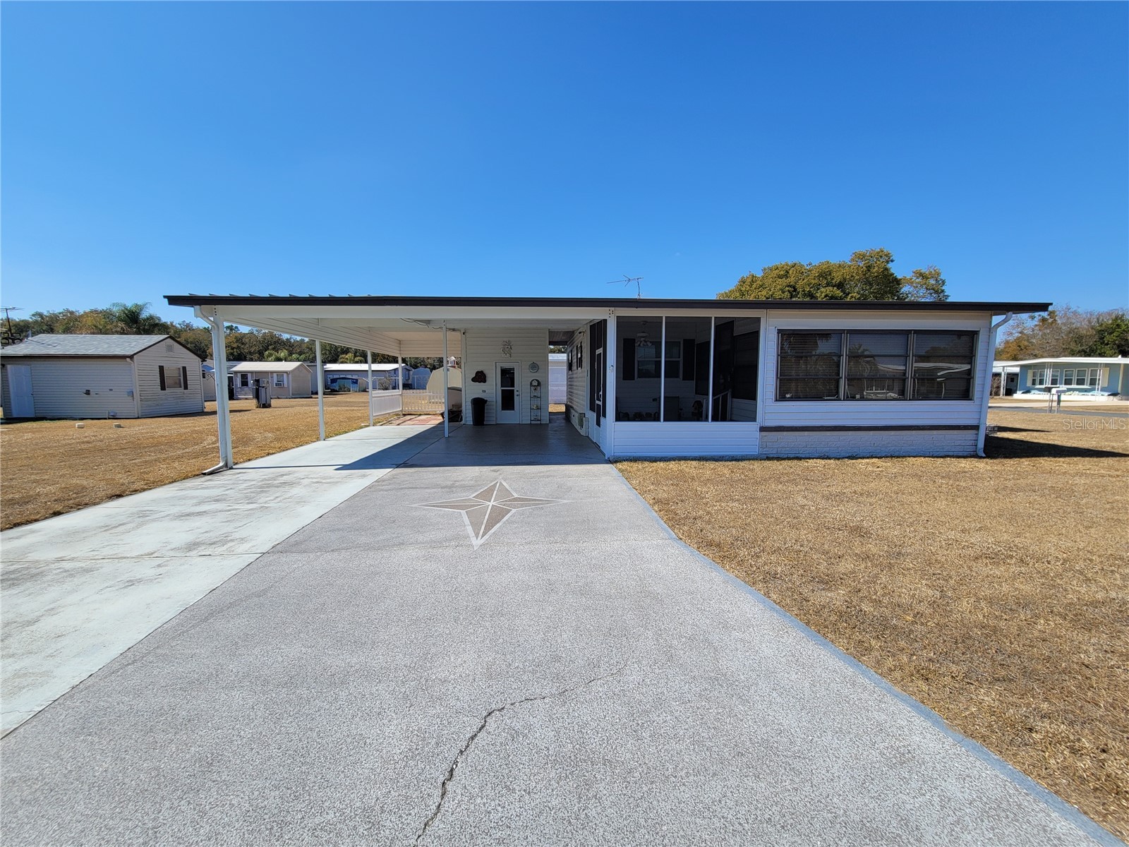 39438 Rockford Avenue Zephyrhills FL 33542 TB8476011 image1
