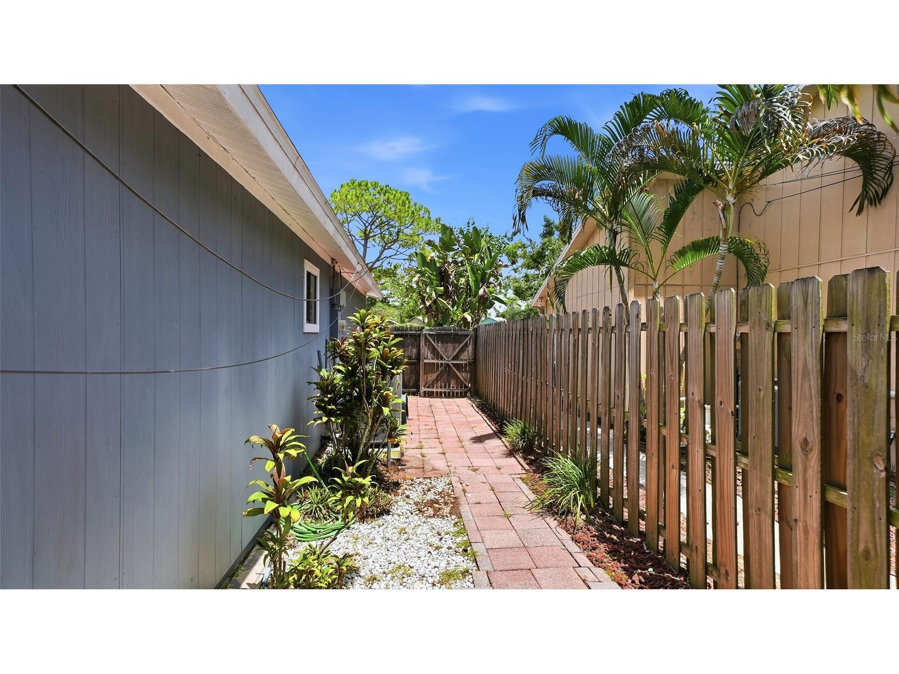 3944 Palau Drive Sarasota FL 34241 A4699934 image38