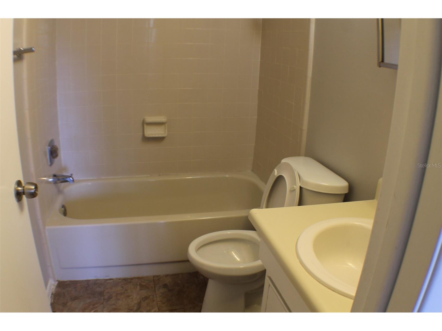 3944 Tumble Wood Trail #101 Tampa FL 33613 TB8514023 image19