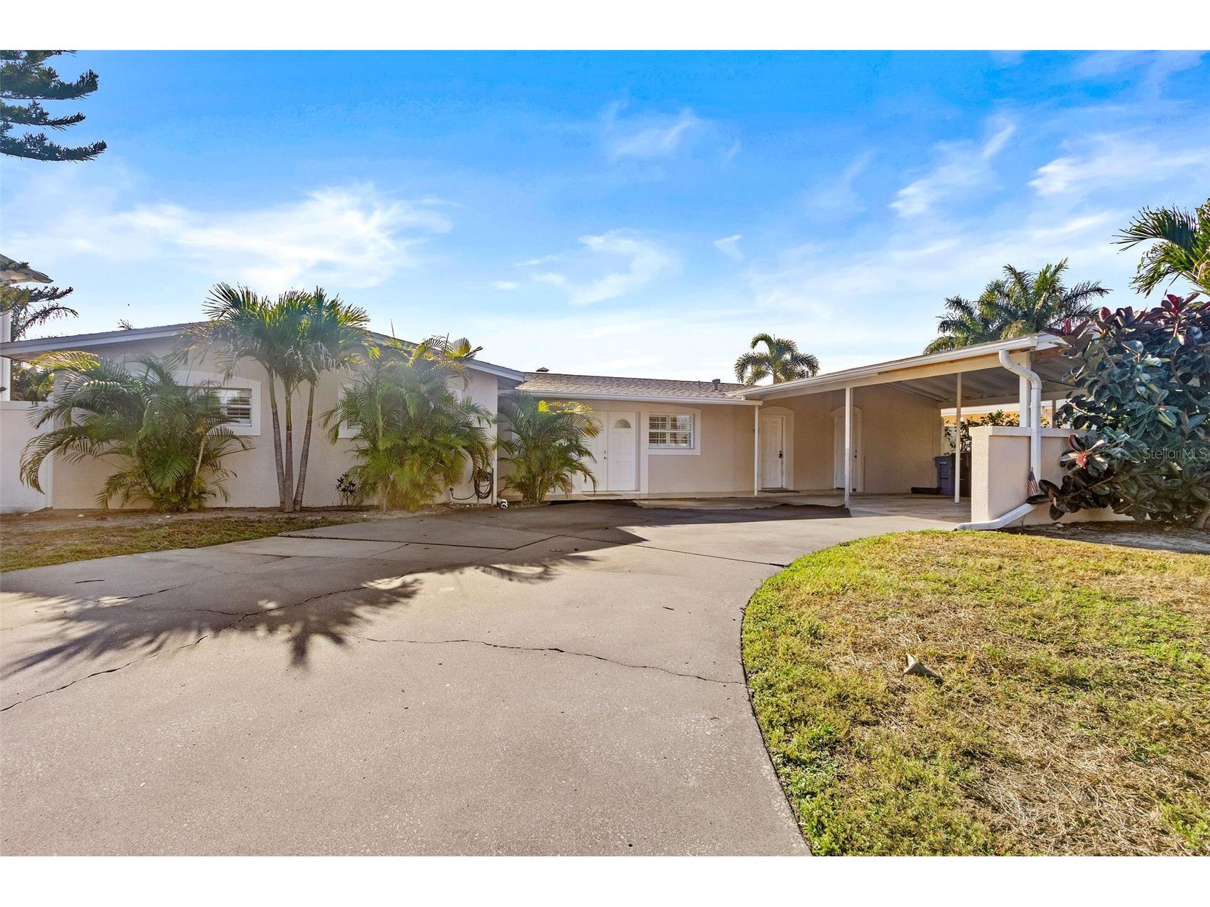 3945 Fontainebleau Drive Tampa FL 33634 TB8515141 image1